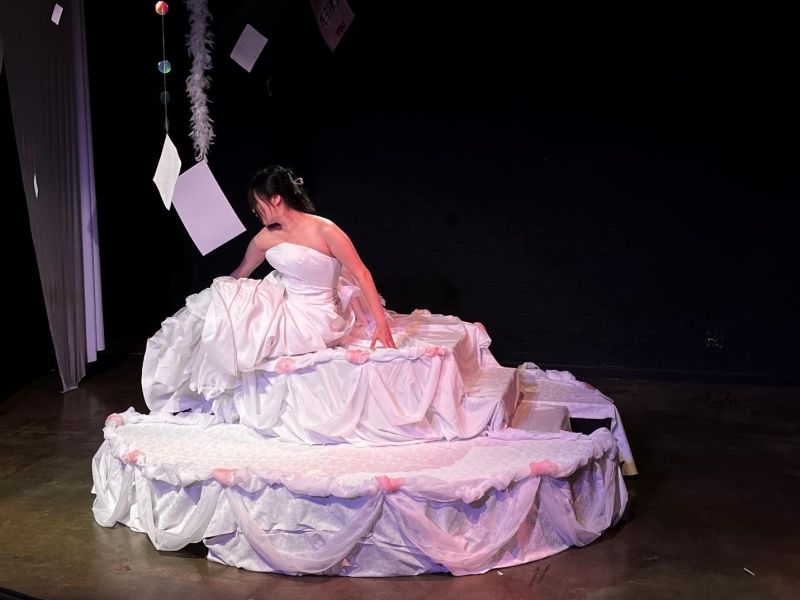 Are You the Last Slice? Unveiling the Layers of Set Design in Yafei Hu's Latest Production Image