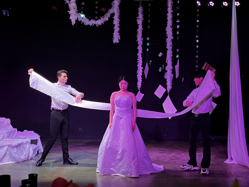 Are You the Last Slice? Unveiling the Layers of Set Design in Yafei Hu's Latest Production Image