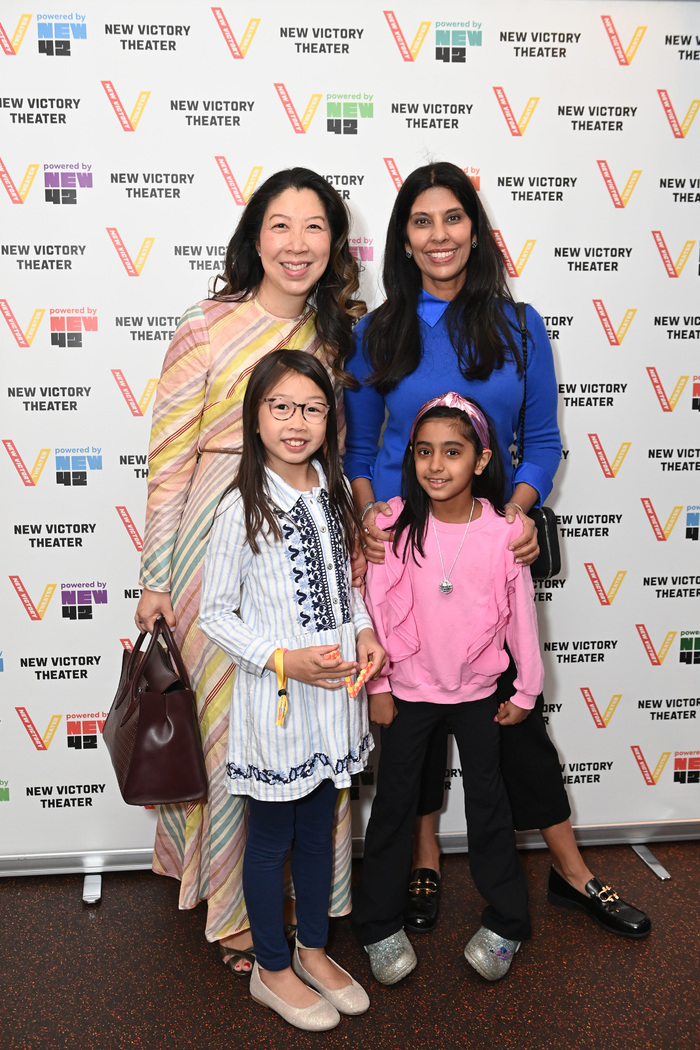 Photos: New Victory Family Benefit: CIRCUS IN THE CITY Image