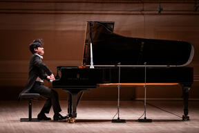 Review: YUNCHAN LIM STUNS WITH GOLDBERG VARIATIONS at Carnegie Hall Image