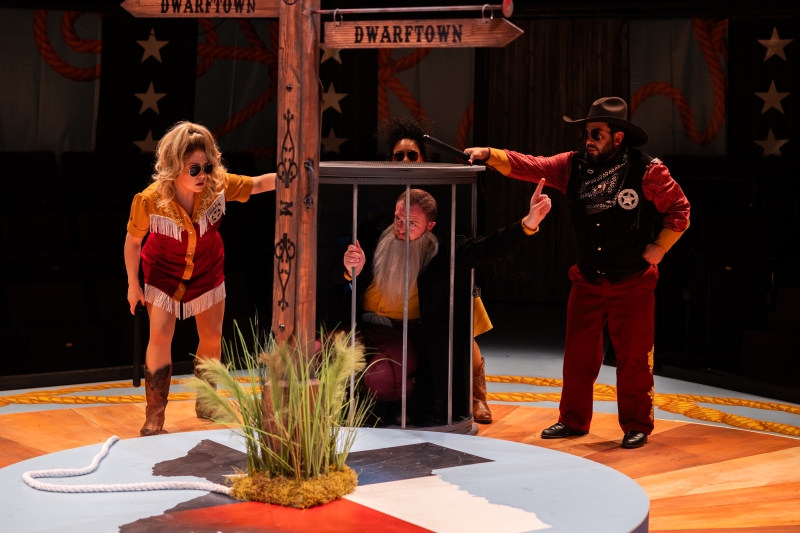 Review: DAS BARBECÜ at Stages Houston Image