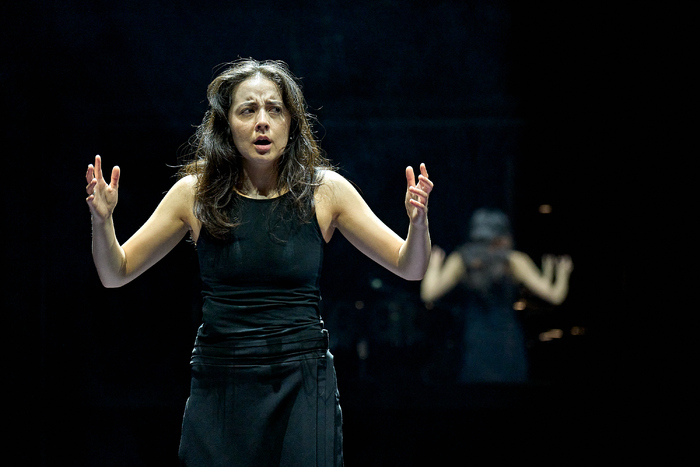 Photos: Radiohead-Based HAMLET HAIL TO THE THIEF Gets World Premiere  Image
