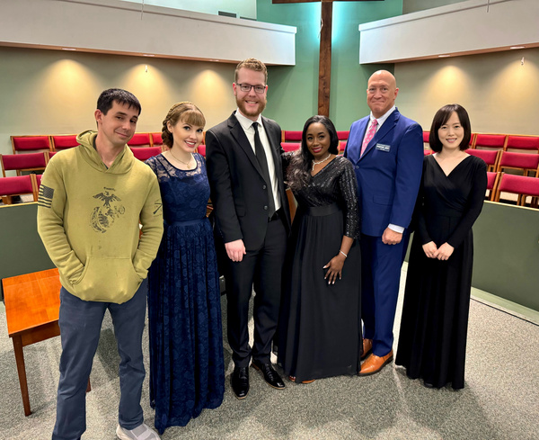 Photos: SABACHTHANI Premieres At Gardens Presbyterian Church Image