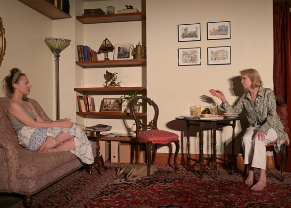 Photos: COLLECTED STORIES Starring Grace Kiley and Christina Toth Image