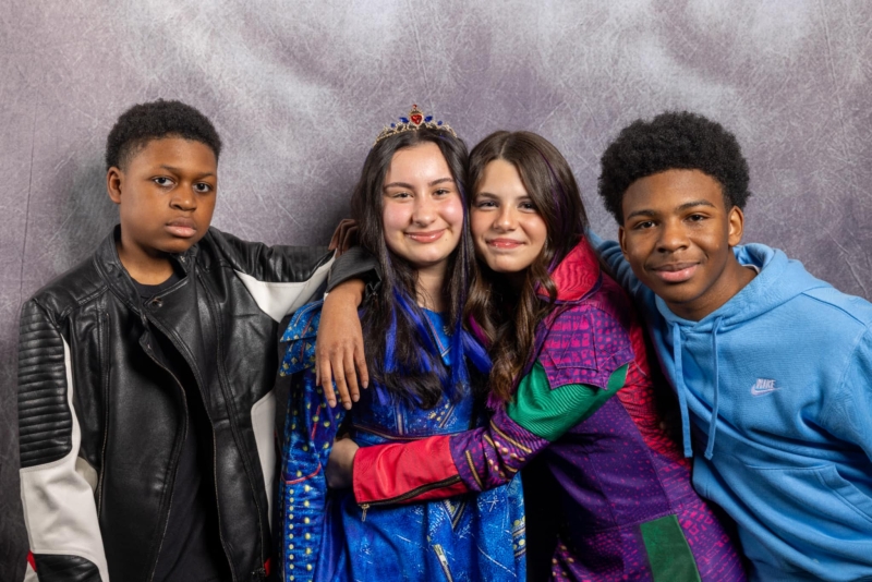 Review: DISNEY'S DESCENDANTS at Robinson High School Auditorium Image