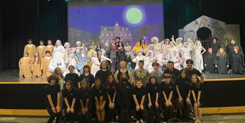 Review: THE ADDAMS FAMILY at Hot Springs World Class High School Theater Image