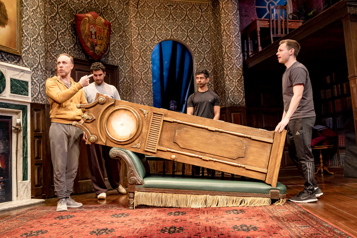 Photos: THE PLAY THAT GOES WRONG New Cast in Rehearsals Image