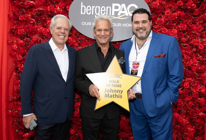 Photos: Norm Lewis, Liz Callaway & More Attend Final Johnny Mathis Concert at bergenPAC Image