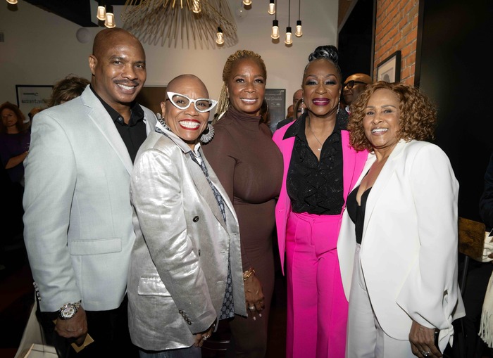 Photos: Norm Lewis, Liz Callaway & More Attend Final Johnny Mathis Concert at bergenPAC Image