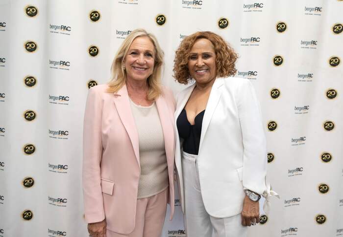 Photos: Norm Lewis, Liz Callaway & More Attend Final Johnny Mathis Concert at bergenPAC Image