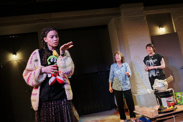 Photos: First Look At REVOLUTION At The Flea Theatre Siggy Space Image