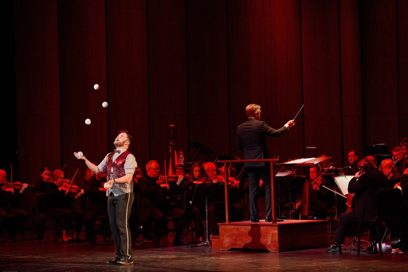 Review: CIRCUS AT THE SYMPHONY at Robinson Center Image