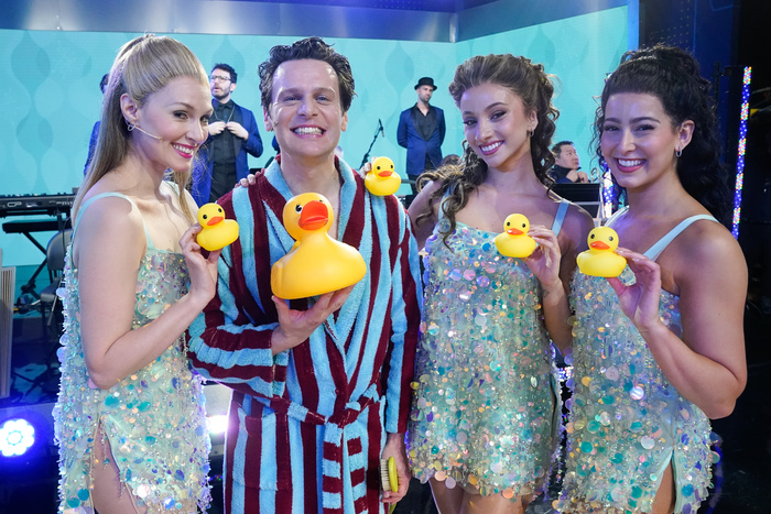 Photos: Jonathan Groff & JUST IN TIME Cast Visit GOOD MORNING AMERICA Image