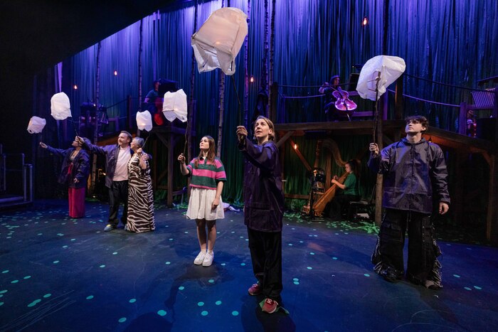 Photos: THIS IS MY FAMILY at Southwark Playhouse Image
