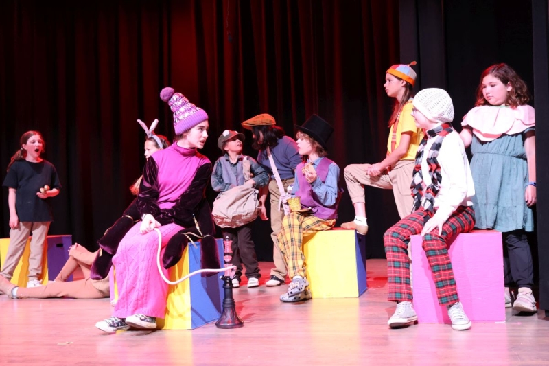 Review: ALICE @ WONDERLAND at Belz Theater Within The Orgel Family Performing Arts Center Image