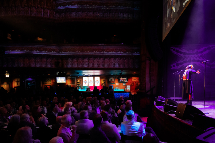 Photos: CHICAGO SINGS 30 YEARS OF PORCHLIGHT Event Image