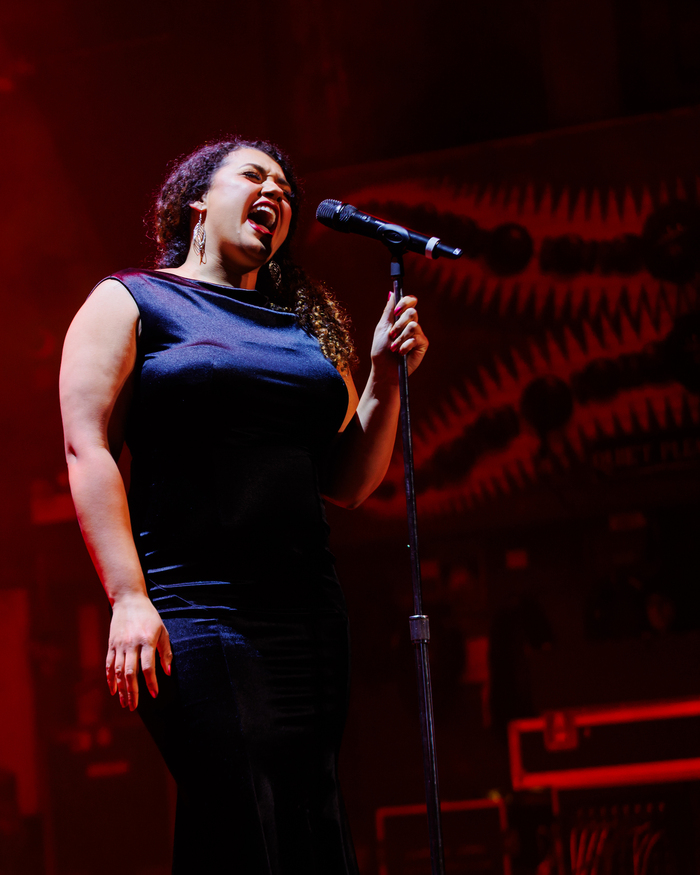 Photos: CHICAGO SINGS 30 YEARS OF PORCHLIGHT Event Image