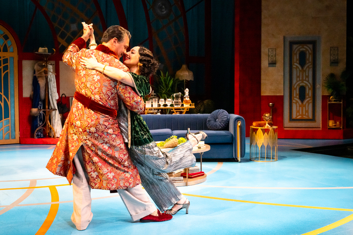 Photos: Noël Coward's PRIVATE LIVES at Alley Theatre Image