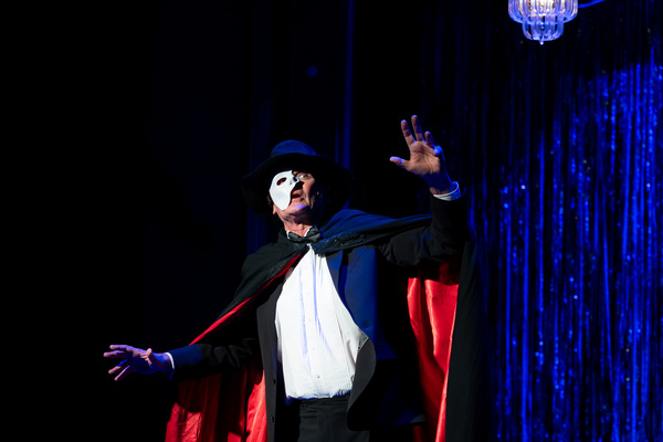 Photos: FORBIDDEN BROADWAY At The Phoenix Theatre Company Image