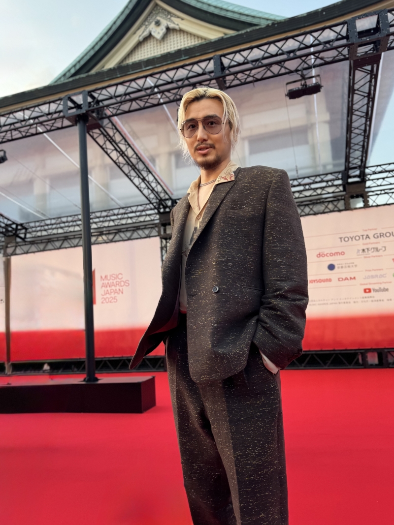 インタビュー:日本版グラミー賞”MAJ”レカペ写真大公開!スターたちの素顔 ー 中島健人にサングラスを外した平野紫耀も Image