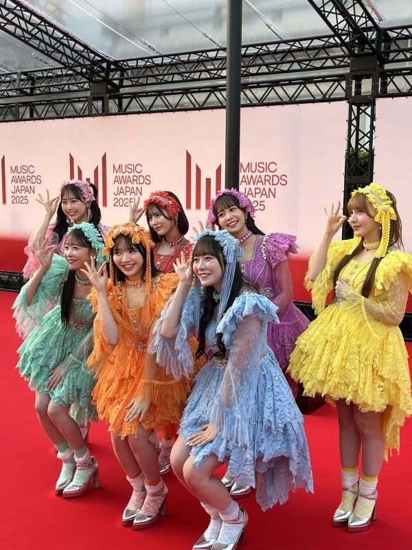 インタビュー:日本版グラミー賞”MAJ”レカペ写真大公開!スターたちの素顔 ー 中島健人にサングラスを外した平野紫耀も Image