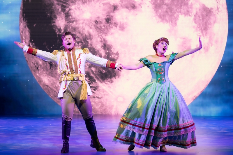 Interview: Jenna Lea Rosen & Cailen Fu of DISNEY’S FROZEN THE BROADWAY MUSICAL Image