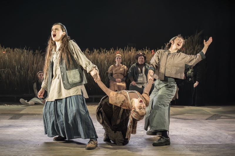 Review: FIDDLER ON THE ROOF, Barbican Image
