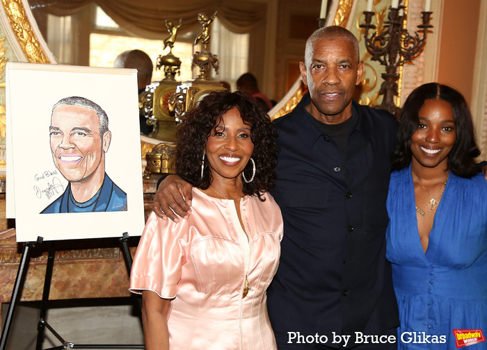 Photos: OTHELLO Star Denzel Washington Celebrates Sardi's Portrait Reveal Image