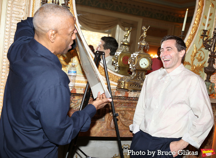 Photos: OTHELLO Star Denzel Washington Celebrates Sardi's Portrait Reveal Image