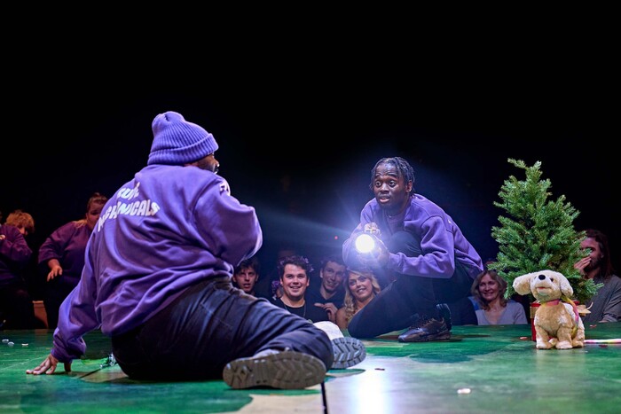 Photos: A MIDSUMMER NIGHT'S DREAM at the Bridge Theatre Image