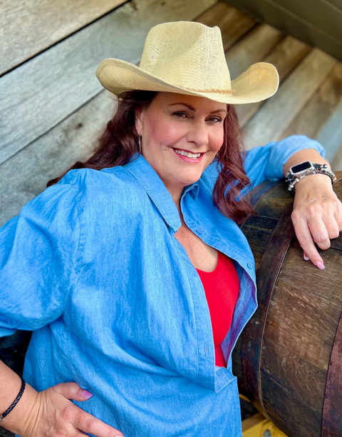 Previews: RED HOT PATRIOT – THE KICK-A** WIT OF MOLLY IVINS at TheatreFor Image