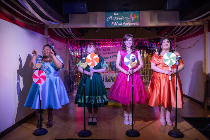 Photos: THE MARVELOUS WONDERETTES at Oil Lamp Theater Image