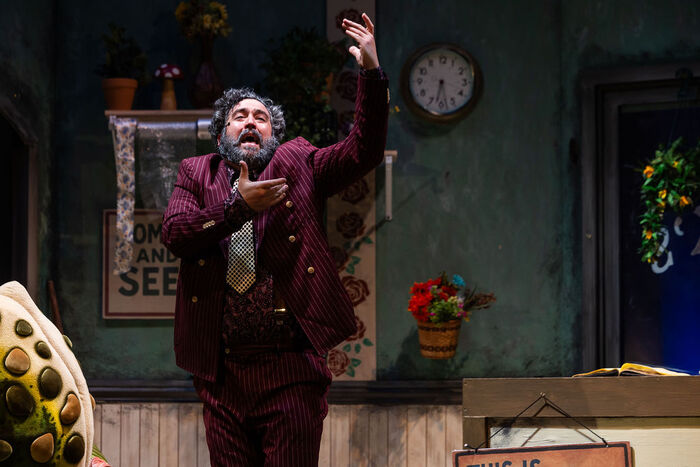 Photos: LITTLE SHOP OF HORRORS At Greater Boston Stage Company Image