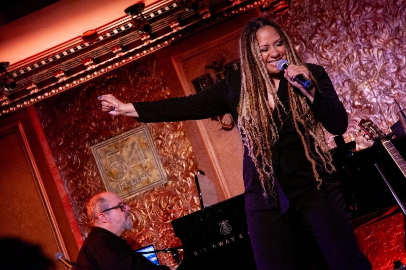 Review: TRACIE THOMS Burns Down The Basement At Return To 54 Below Image