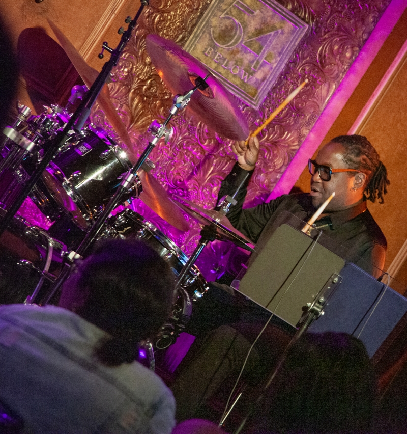 Review: TRACIE THOMS Burns Down The Basement At Return To 54 Below Image