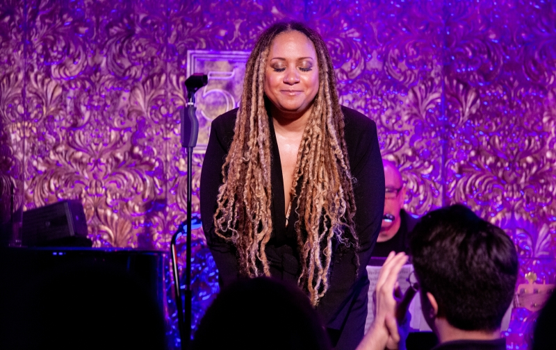 Review: TRACIE THOMS Burns Down The Basement At Return To 54 Below Image