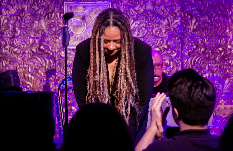 Review: TRACIE THOMS Burns Down The Basement At Return To 54 Below Image