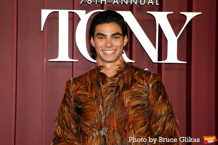 Photos: 2025 Tony Awards- Stars Walk the Red Carpet Image