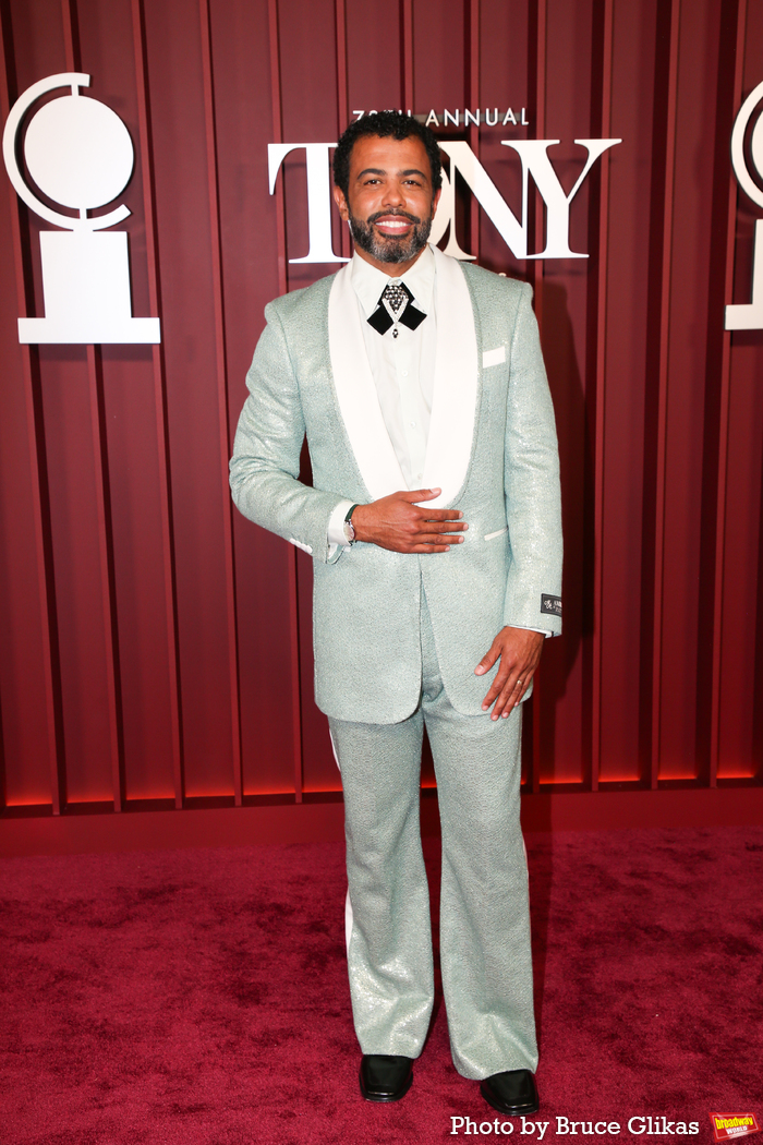 Photos: 2025 Tony Awards- Stars Walk the Red Carpet Image