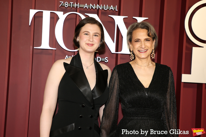 Photos: 2025 Tony Awards- Stars Walk the Red Carpet Image