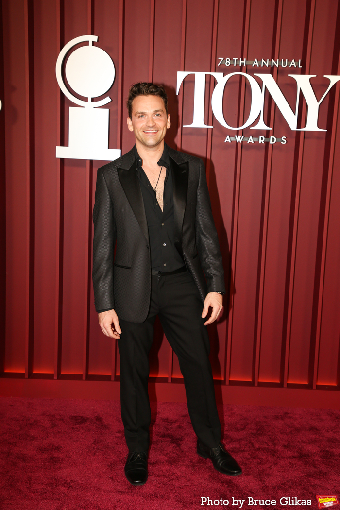 Photos: 2025 Tony Awards- Stars Walk the Red Carpet Image