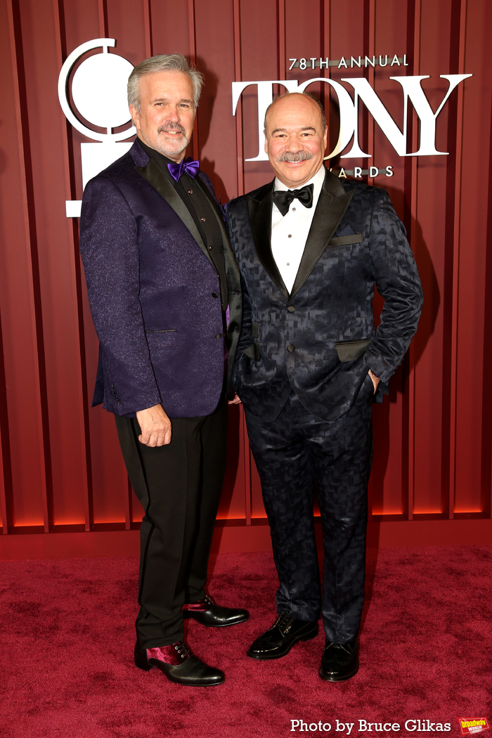 Photos: 2025 Tony Awards- Stars Walk the Red Carpet Image