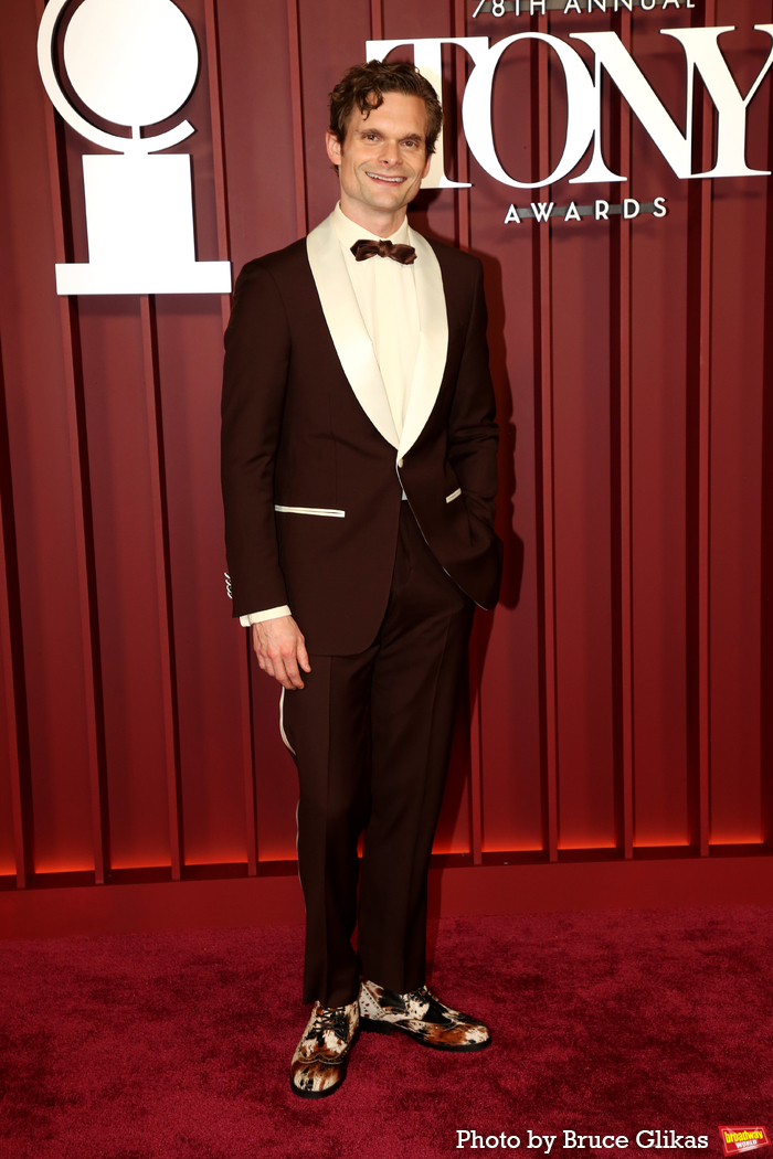 Photos: 2025 Tony Awards- Stars Walk the Red Carpet Image
