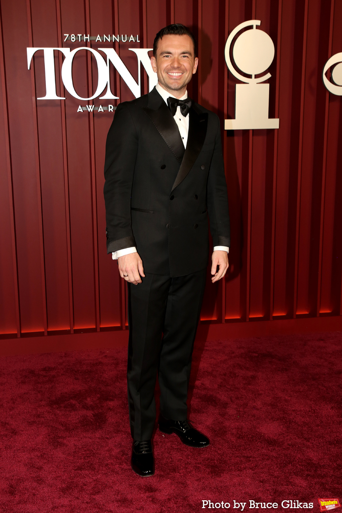 Photos: 2025 Tony Awards- Stars Walk the Red Carpet Image