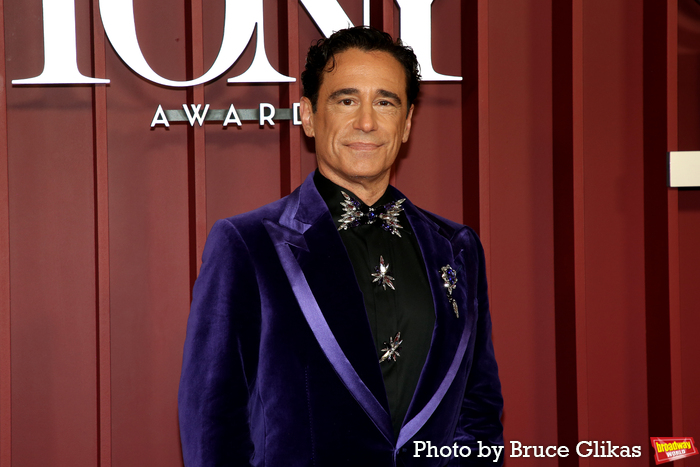 Photos: 2025 Tony Awards- Stars Walk the Red Carpet Image