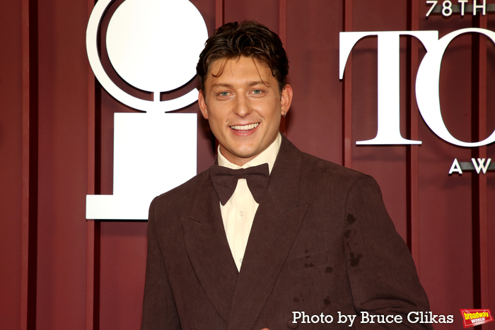Photos: 2025 Tony Awards- Stars Walk the Red Carpet Image