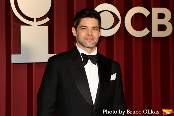 Photos: 2025 Tony Awards- Stars Walk the Red Carpet Image