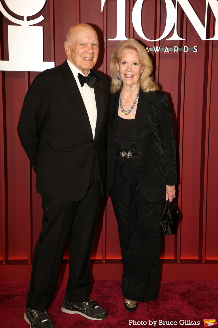 Photos: 2025 Tony Awards- Stars Walk the Red Carpet Image