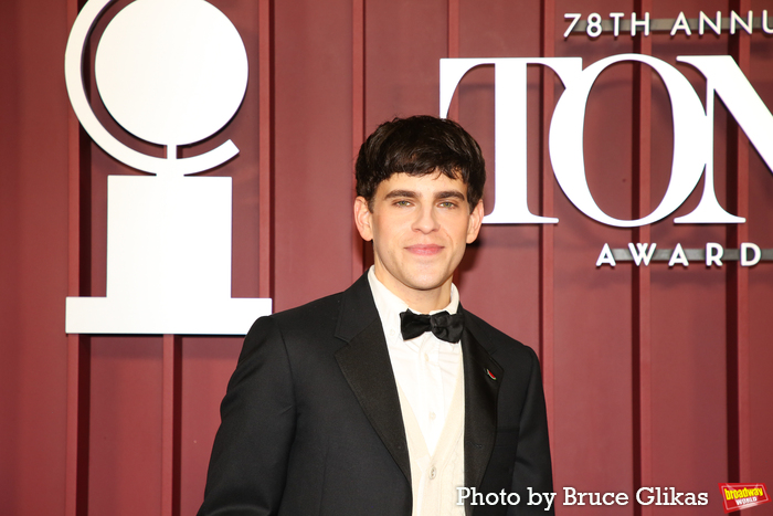 Photos: 2025 Tony Awards- Stars Walk the Red Carpet Image