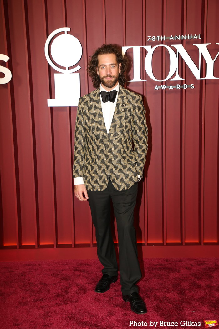 Photos: 2025 Tony Awards- Stars Walk the Red Carpet Image